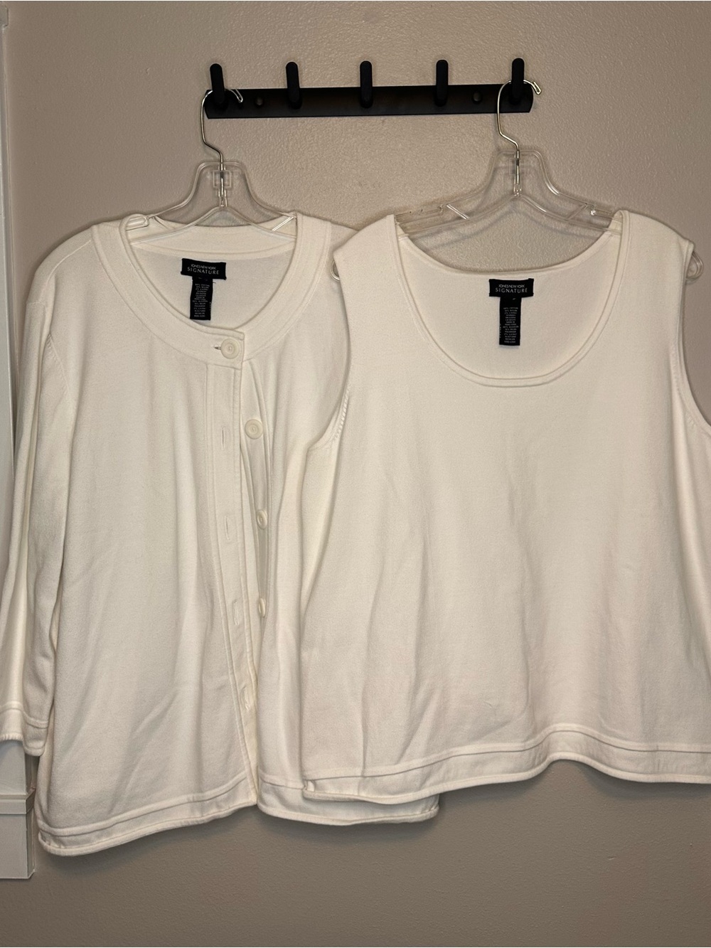 Jones New York Off WhiteSleeveless Tank & Button Cardigan Set